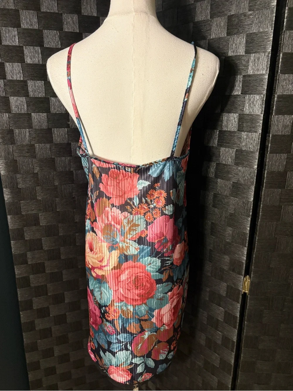VTG 80s Claudia Phillips Floral Plisse Pleated Slip Dress Nightgown Black Lace